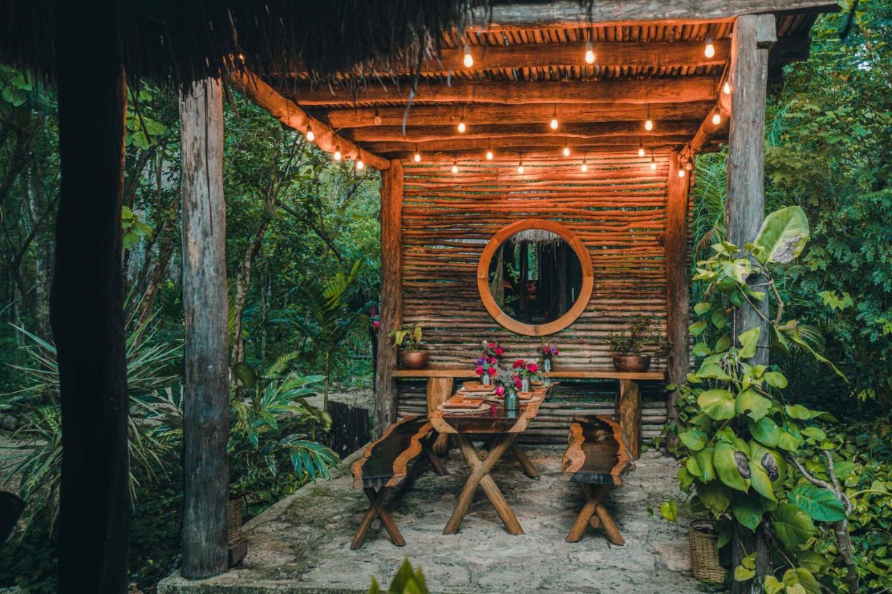 プエルト・モレロス Madre Tierra Eco Habitatゲストハウス エクステリア 写真